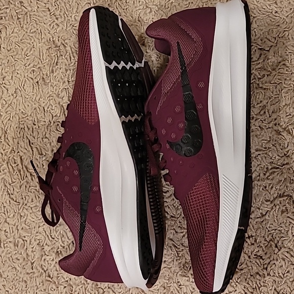 Nike Downshifter 7 Running Shoe - Picture 3 of 7